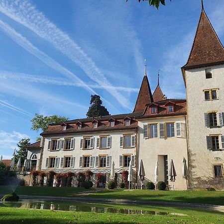 Schloss Muenchenwiler Murten Bagian luar foto