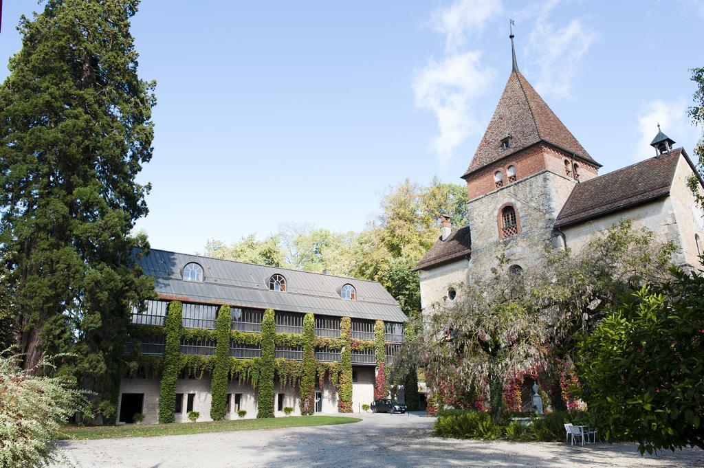 Schloss Muenchenwiler Murten Bagian luar foto