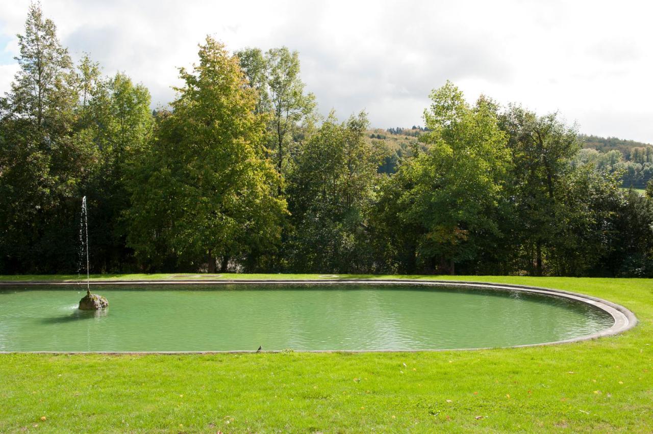 Schloss Muenchenwiler Murten Bagian luar foto